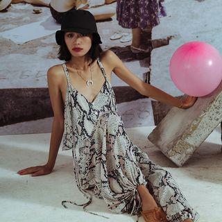Set: Spaghetti Strap Patterned Top + Wide-leg Pants