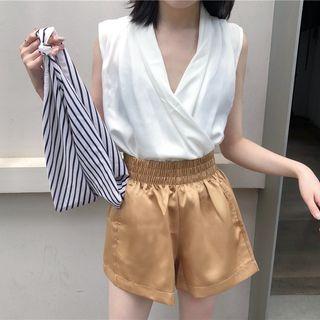 Plain V-neck Sleeveless Top / Elastic-waist Shorts