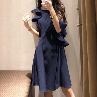 Short-sleeve Cold Shoulder Ruffled A-line Dress