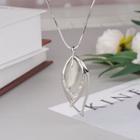 Leaf Faux Cat Eye Stone Pendant Alloy Necklace Silver - One Size