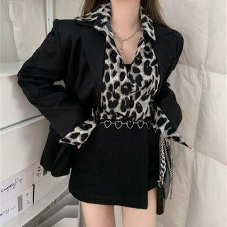 Plain Blazer / Leopard Printed Long-sleeve Shirt