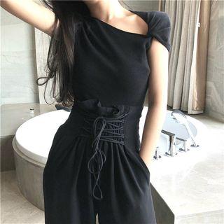 Short Sleeve Twisted Front Tee