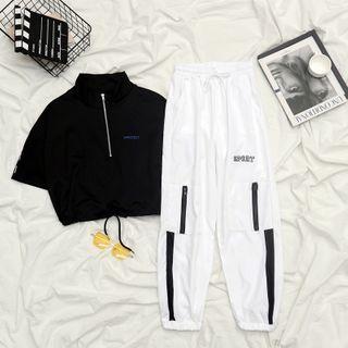Short-sleeve Half-zip Cropped T-shirt / Lettering Jogger Pants / Set