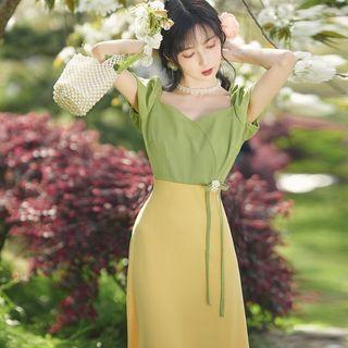 Puff-sleeve Two-tone Floral Midi A-line Dress