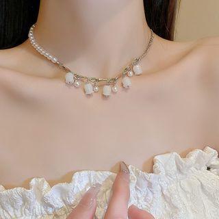 Faux Pearl Flower Necklace 1 Pc - Silver & Off-white - One Size