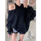 Long-sleeve Plain Loose-fit Halter Top