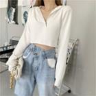 Long-sleeve Cropped Hoodie / High-waist Loose-fit Jeans