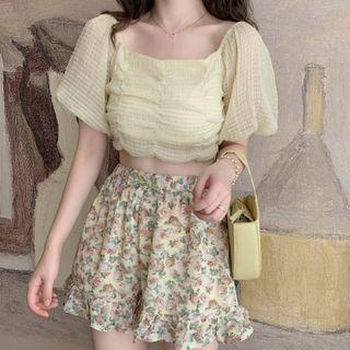 Floral Shorts / Short-sleeve Top