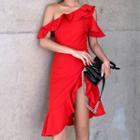 Short-sleeve Asymmetric Ruffled Mermaid Dress