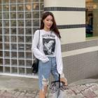 Long-sleeve Graphic Print Crop T-shirt