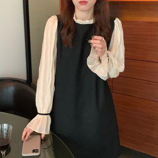 Flare-sleeve Shift Dress