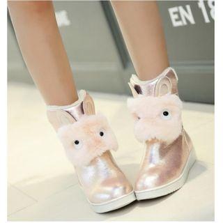 Hidden Wedge Furry Accent Short Boots