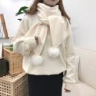 Set: Plain Pullover + Pom Pom Scarf