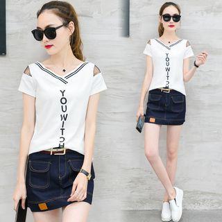 Set: Lettering V-neck Short-sleeve T-shirt + Denim Skort