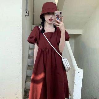 Short-sleeve A-line Dress / Cloche Hat / Set