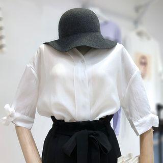 Set: Elbow-sleeve Shirt + Cropped Pants