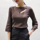 Cut Out Front 3/4 Sleeve Knit Top