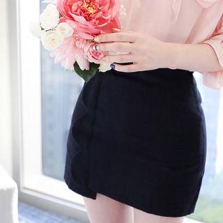 Scallop-edge Mini Skirt