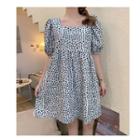 Short-sleeve Floral Print Open-back Mini A-line Dress