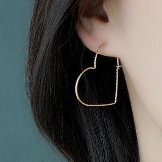 Cut-out Heart Hoop Earring