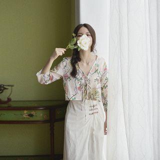 3/4-sleeve Floral Print V-neck Tied Top