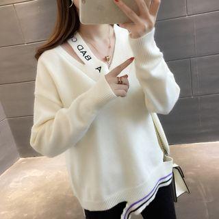 Lettering Cut-out Sweater