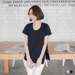 Short-sleeve Side Slit Crewneck T-shirt