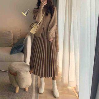 Plain Cardigan / Pleated Midi Skirt / Set