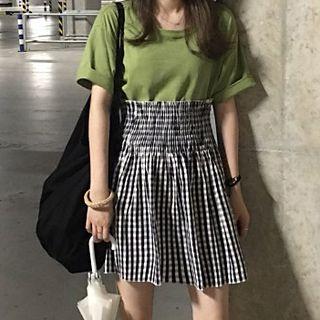 Short-sleeve T-shirt / Plaid A-line Skirt / Midi A-line Skirt