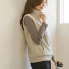 High-neck Zipped Fleece Vest