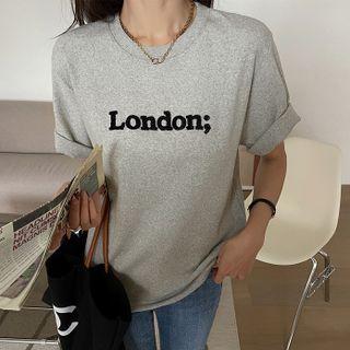 Letter Patch Brushed Fleece T-shirt