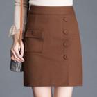 Buttonbutton-uped Straight-fit Skirt