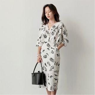Printed V-neck 3/4-sleeve Midi Sheath Dress