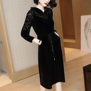 V-neck Velvet Midi Dress