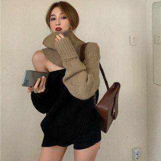 Turtleneck Cut-out Two-tone Sweater Black & Khaki - One Size