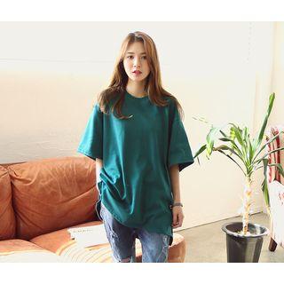 Dip-back Colored T-shirt