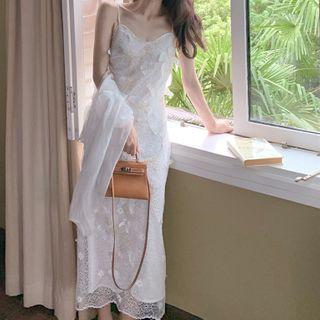 Sleeveless Butterfly Embroidered Lace Dress / Long-sleeve Light Cardigan