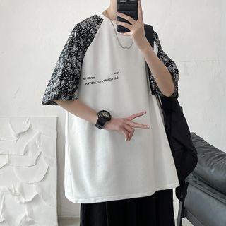 Elbow-sleeve Paisley Print Lettering T-shirt