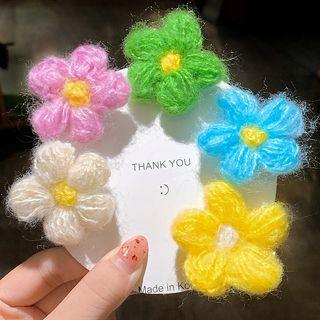 Yarn Flower Brooch / Hair Clip