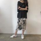 3/4-sleeve Oversized T-shirt / Floral Print Midi Skirt