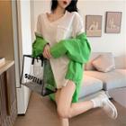 V-neck Front Pocket Short-sleeve T-shirt / Long-sleeve Plain Shirt