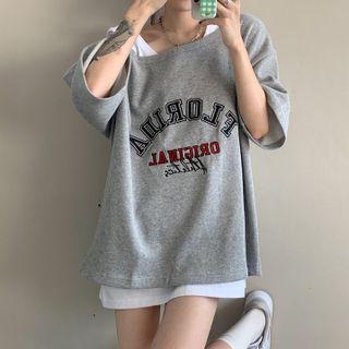 Lettering Short-sleeve T-shirt / Plain Camisole Top