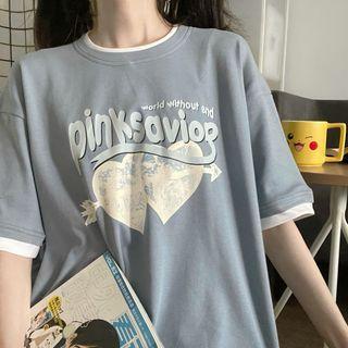 Mock Two-piece Lettering Heart Print T-shirt