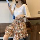 Plain Short-sleeve T-shirt / Flower Print Mini Tiered Skirt