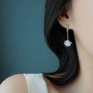925 Sterling Silver Snowflake Dangle Earring 1 Pc - Gold - One Size