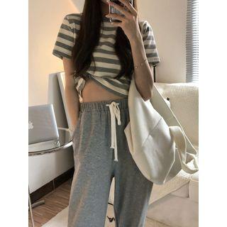 Short-sleeve Striped Cropped T-shirt / Drawstring Sweatpants