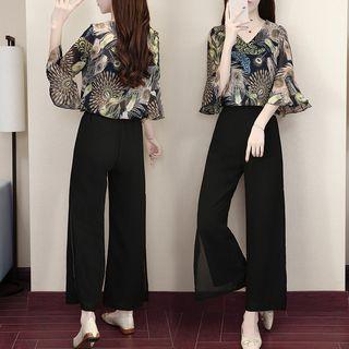 Set: Printed Elbow Sleeve Blouse + Plain Wide Leg Pants