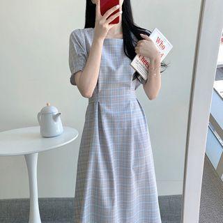 Short-sleeve Plaid Tie-waist A-line Midi Dress
