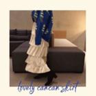 Band-waist Velvet Tiered Long Skirt