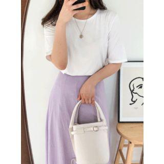 Colored Round-neck Textured T-shirt
